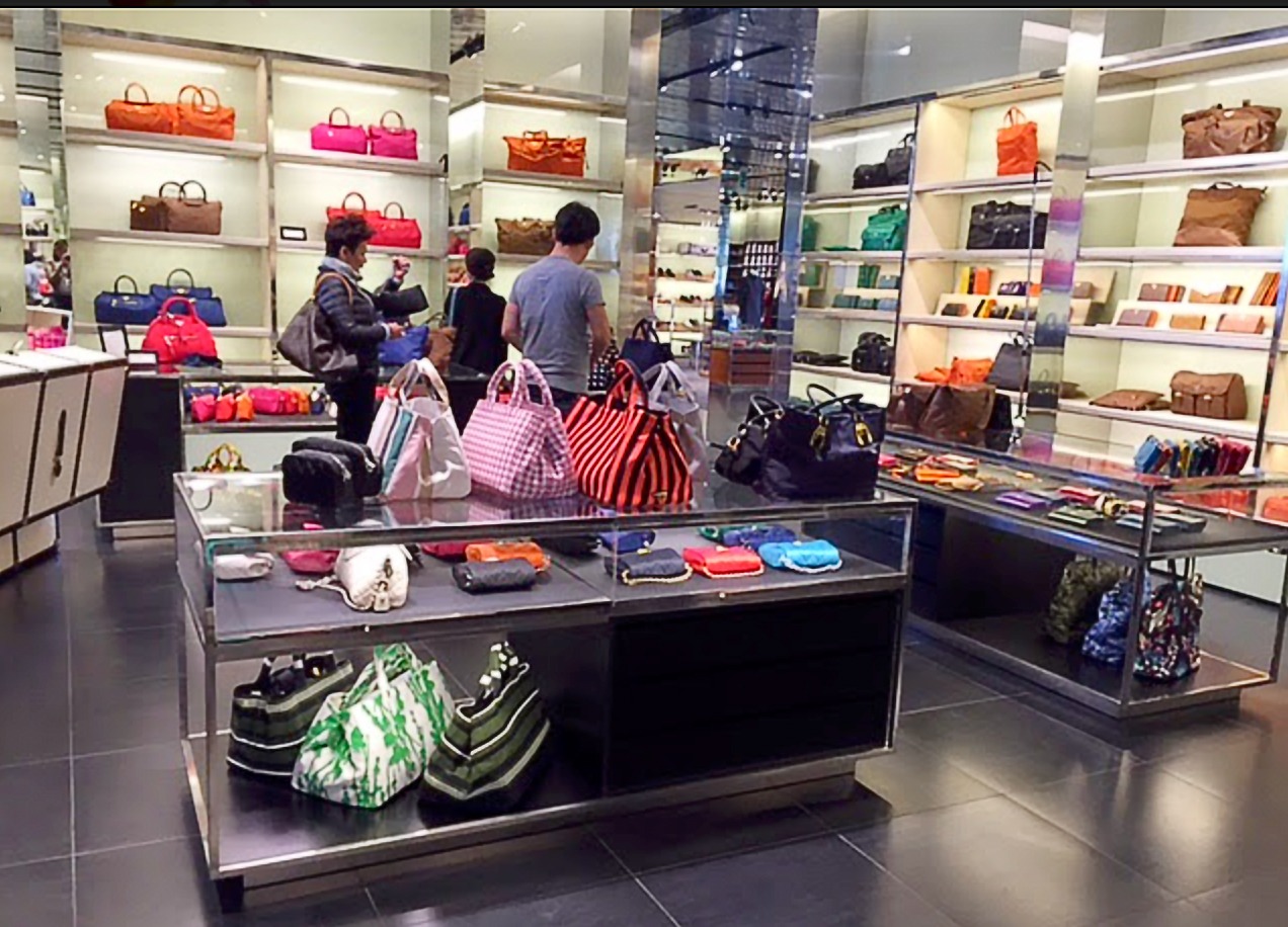 Week end shopping toscana